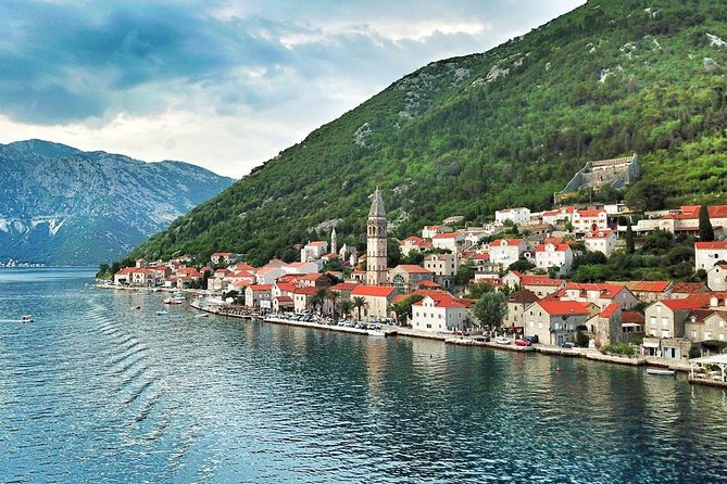 Private Transfer from Perast to Tivat airport - The Convenience of Meeting at Tivat Airport