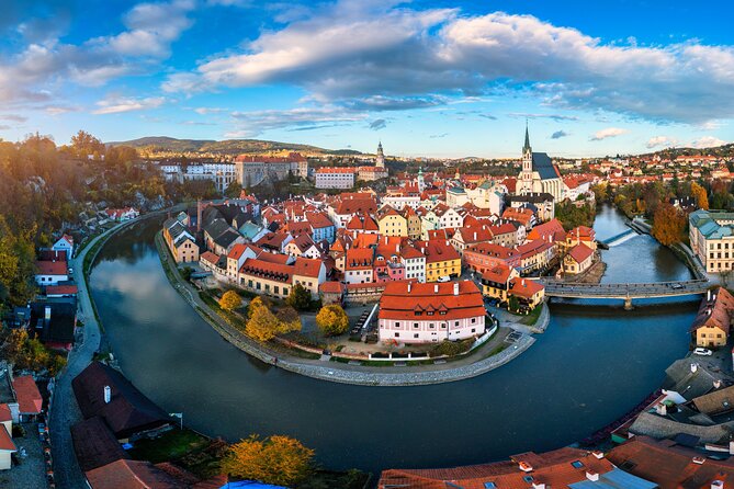 Private Transfer from Prague to Cesky Krumlov, English-speaking driver - The Route from Prague to Cesky Krumlov