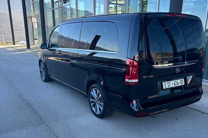 Private transfer from Split airport to Split, 1-7 person - Meet Your Driver at Split Airport with a Personalized Sign