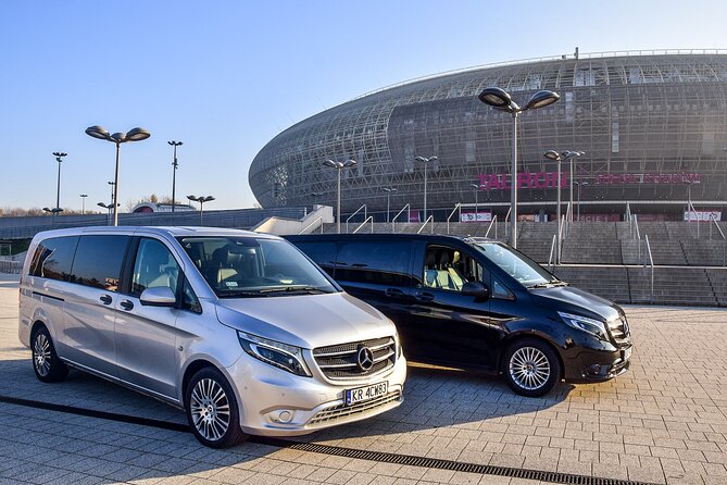 Private Transfer from/to the Krakow Airport - Flexible Drop-off Locations in Krakow