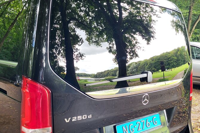 Private Transfer Service Between Ijmuiden and Amsterdam - High-Quality Vehicles and Child Safety Options