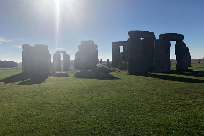 Private Transfers between London & Stonehenge - How the Private Transfer Service Works from London to Stonehenge