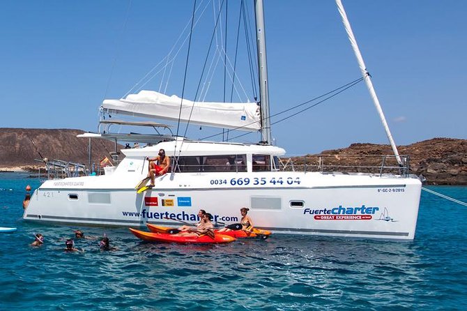 Private trips to Lobos Island in Catamaran Lagoon 421 - The Unique Features of the Lagoon 421 Catamaran
