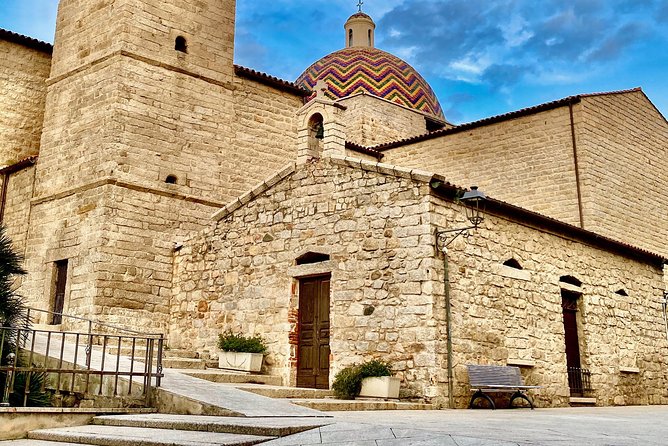 Private tuk-tuk tour with a stop at Pittulongu Beach - Convenient Departure and Return from Molo Brin