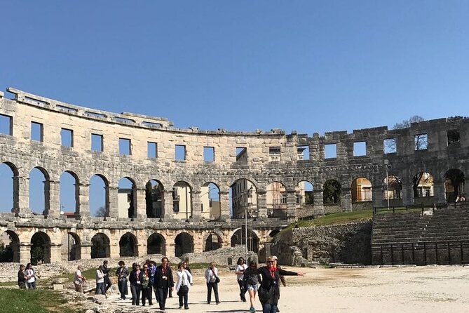 Private Walking Tour in Pula Amphitheatre - How the Private Guide Enhances the Experience