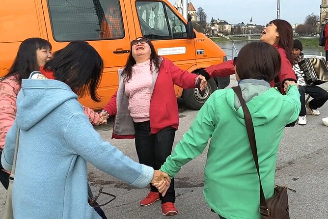 Private walking tour through the old town of Salzburg - Discovering Baroque Grandeur at Salzburg’s Main Squares