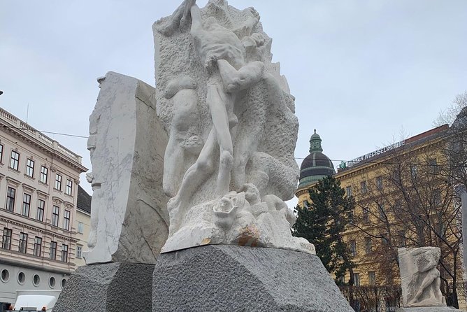 Private World War II Walking Tour in Vienna - Navigating Vienna’s WWII Landmarks with a Knowledgeable Guide