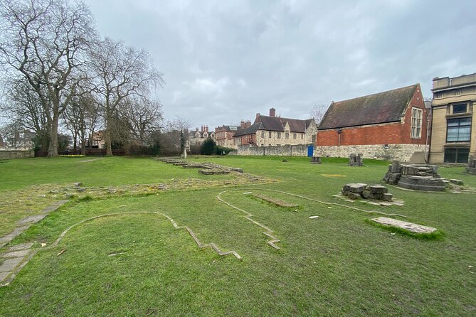 Private York History Walking Tour - Starting Point at Library Square in York