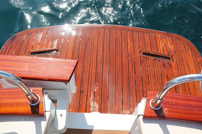 Procida Island Tour by Boat 2h 15m with Swimming and Underwater Photos - Exploring Porto di Corricellas Colorful Fishermen’s Houses