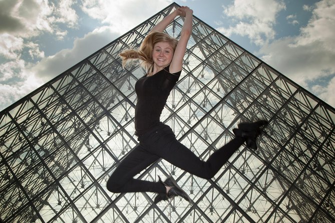 Professional Photo Shoot Walking Tour in Central Paris - Walking Route Highlights: From Place Colette to Notre-Dame