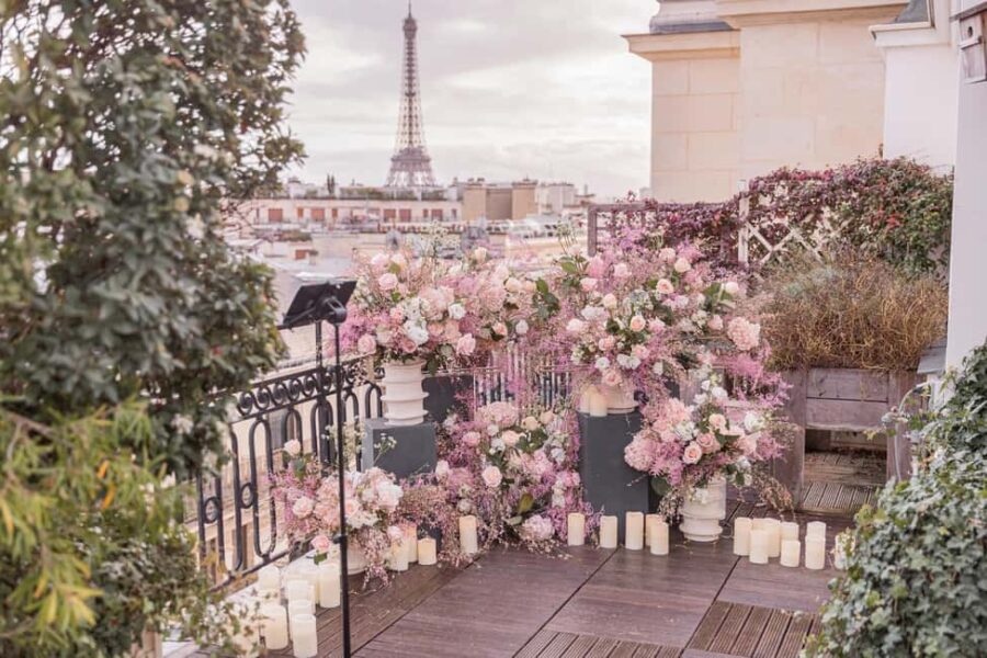 Proposal Private Rooftop + Photographer 1h - Champagne Toast and Romantic Decorations