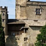 Provence Wineries and Luberon Villages Day Trip from Aix-en-Provence - Exploring the Luberon Villages: Gordes, Roussillon, Lourmarin, and Bonnieux