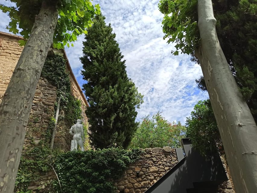 Púbol: Gala-Dalí Castle Entry ticket - Practical Details and Tips for Visiting