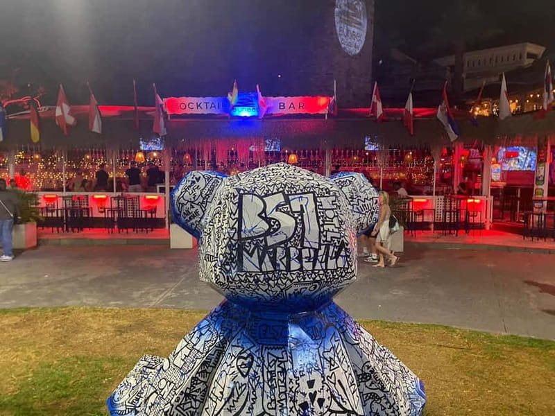 Puerto Banús: Private harbor tour with tapas & drinks - Discovering the Origin and Glamour of Puerto Banús