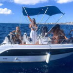 Puerto Colon: License-Free Self-Drive Boat in Tenerife - How the Self-Drive Boat Operates