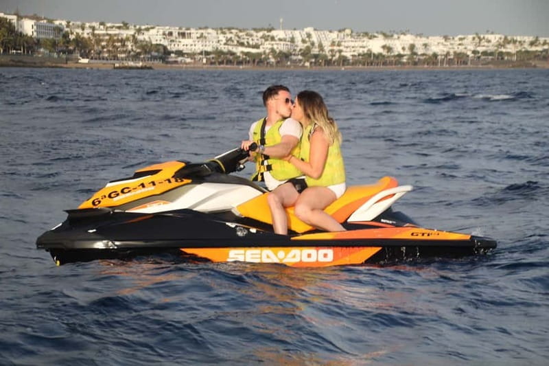 Puerto del Carmen: 40-Minute Jet Ski safari on Playa Chica - Starting Point at Playa Chica in Puerto del Carmen