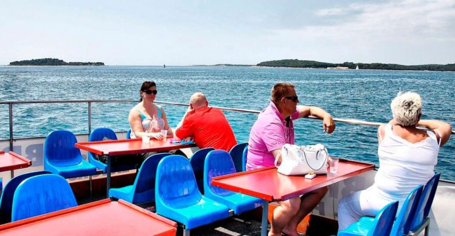 Pula: Harbor Cruise with unlimited Drinks - Setting Sail from Pula Harbor