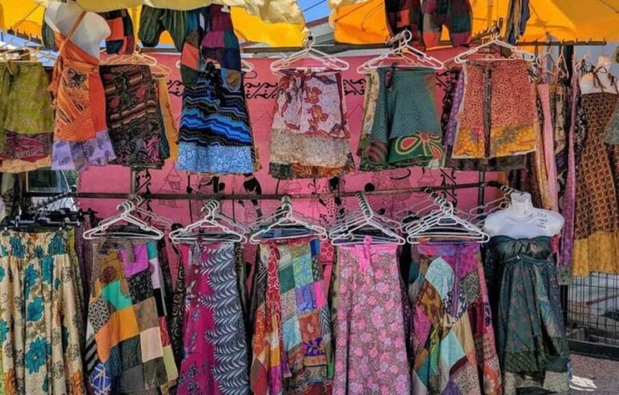 Quarteira Gypsy Market and Vilamoura Marina Tour - Exploring Vilamoura Marina’s Elegant Seaside Setting