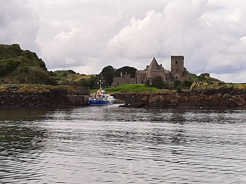 Queensferry: Sightseeing Cruise to Inchcolm Island - Departure Point at Queensferry and Arrival on Inchcolm Island