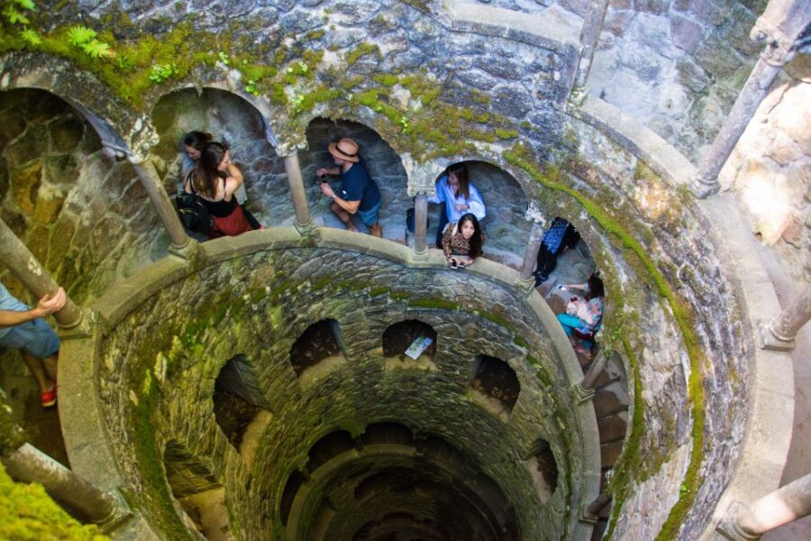 Quinta da Regaleira Skip-the-Line Ticket and Audioguide - Navigating the Gardens and Architectural Highlights