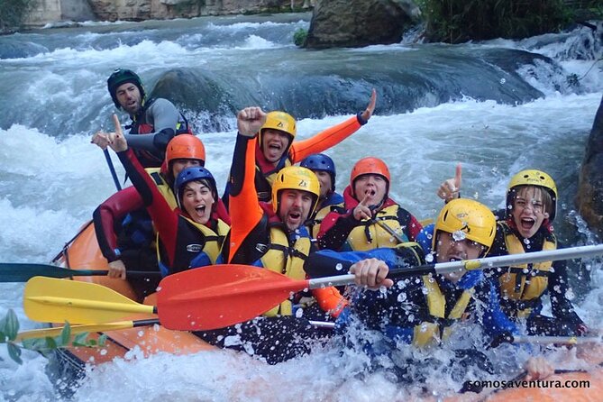 Rafting white water in Montanejos 1h Valencia - The Experience of Crossing Chillapajaros Canyon