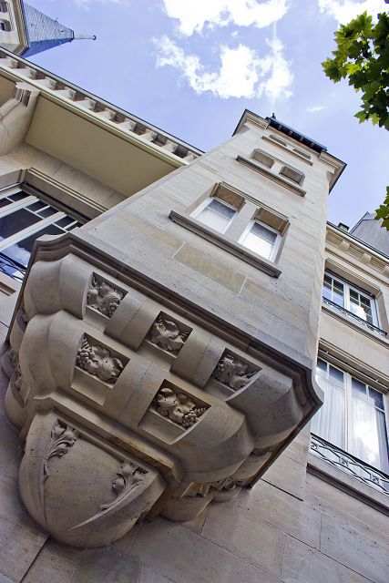 Reims Art Deco guided tour - Art Deco Architecture in Reims City Center