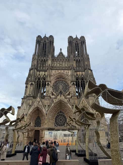 Reims: Day Trip from Paris with Champagne Tasting - Discovering Place Royale and Reims Streets