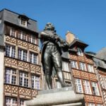 Rennes: Private Guided Walking Tour - The Guide: Fluent in English and French