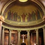 Rennes: Private guided walking tour of the city centre - Exploring Rennes’s Historic Heart: Saint Peter’s Basilica and the City’s Walls