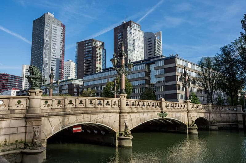 Rent a Canoe in Wijnhaven, Rotterdam - Starting Point Next to the "Aquarium" Pontoon and "De Coaster" Ship