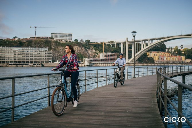 Rent an Electric Bike with Bosch motor - Starting Point in Vila Nova de Gaia
