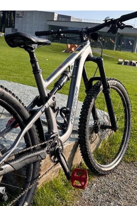 Rentals | Mountain Bike - Full Suspension - The Merida One-Sixty 500: A Trail-Ready Machine