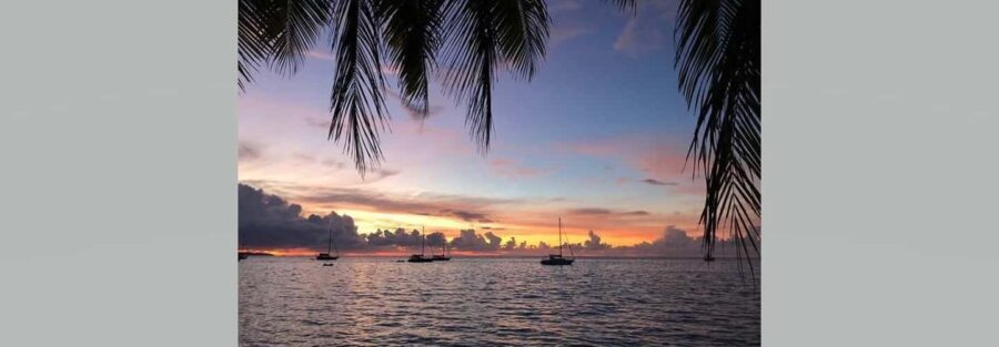 Rethymno: Luxury Sunset Cruise with Dinner and Drinks - Setting out on a Scenic Coastal Journey from Port Rethymno