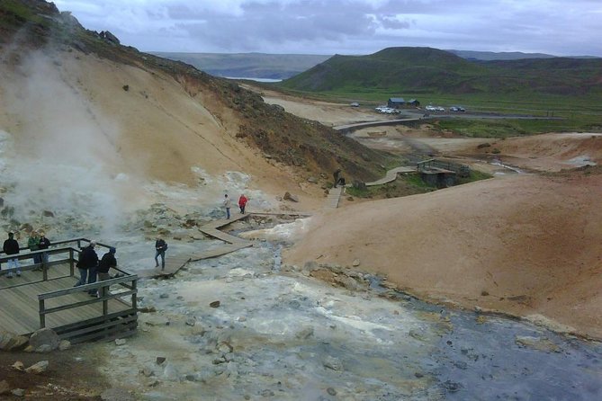 Reykjanes Peninsula + Lava fields - Exploring Tre Og List: A Charming Museum of Local Craftsmanship