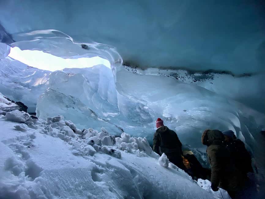 Reykjavik: Golden Circle, Glacier Truck & Ice Cave Tour - Watching Geysir Eruptions at Geysir Geothermal Area