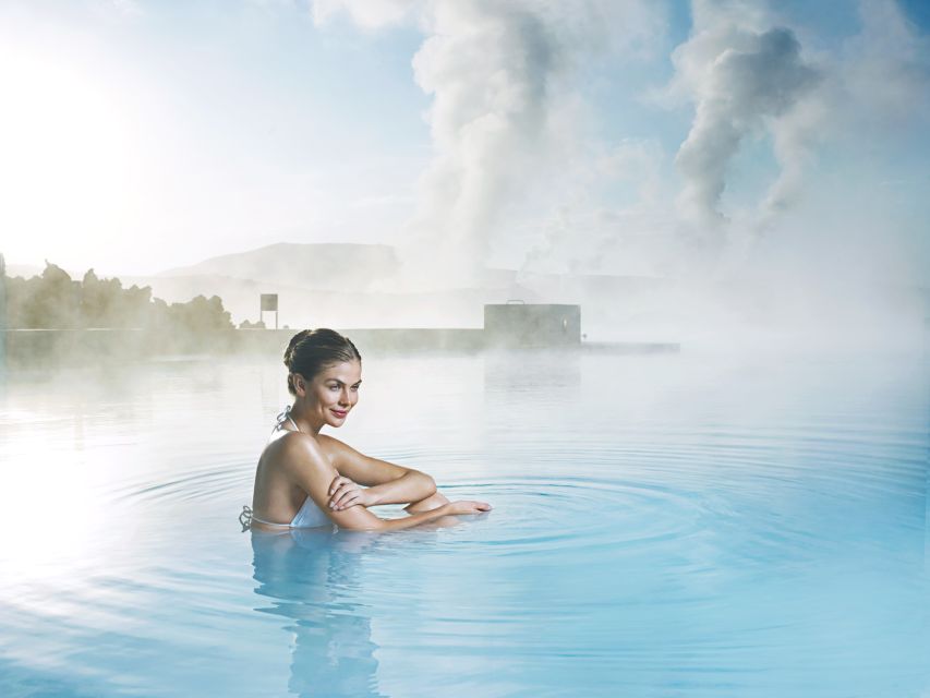 Reykjavik: Golden Circle Tour and Blue Lagoon Admission - Exploring the Golden Circle: Geysir, Gullfoss, and Thingvellir