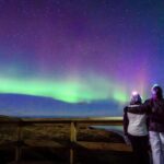 Reykjavík: Group Northern Lights Tour with Pics & Hot Cocoa - How the Tour Finds the Perfect Viewing Locations in Iceland’s Countryside