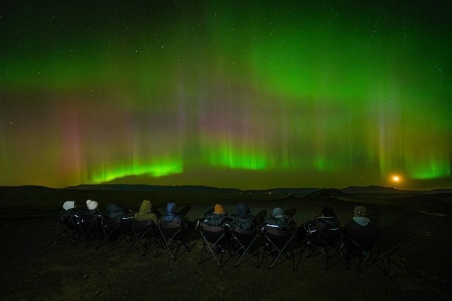 Reykjavik: Northern Lights Tour with Private Photographer - Meeting Location and Pickup Details in Reykjavik