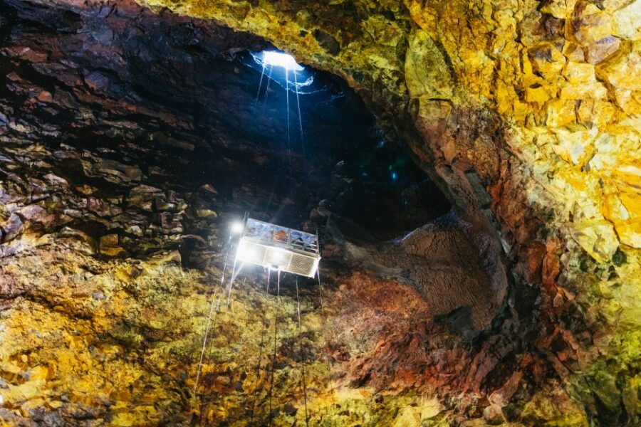 Reykjavik: Thrihnukagigur Volcano Guided Hiking Day Trip - From the Base Camp to the Lava Fields