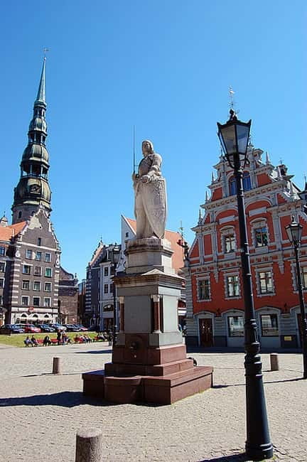 Riga Classical Old Town 2-Hour Walking Tour - Starting Point at Laima Clock in Riga’s Center