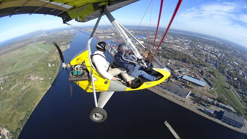 Riga: Deltaplan Flying Adventure - Views of Riga’s Historic Center from Above