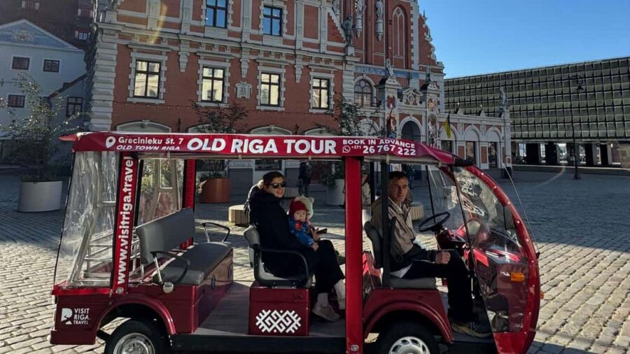 Riga: Private Old Town E-Bus Tour with Audio Guide - Exploring Konventa Sta: Riga’s Oldest Quarter