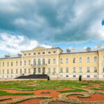 Riga: Private Tour to Hill of Crosses and Rundle Palace - Rundale Palace: Baroque Elegance in the Latvian Countryside