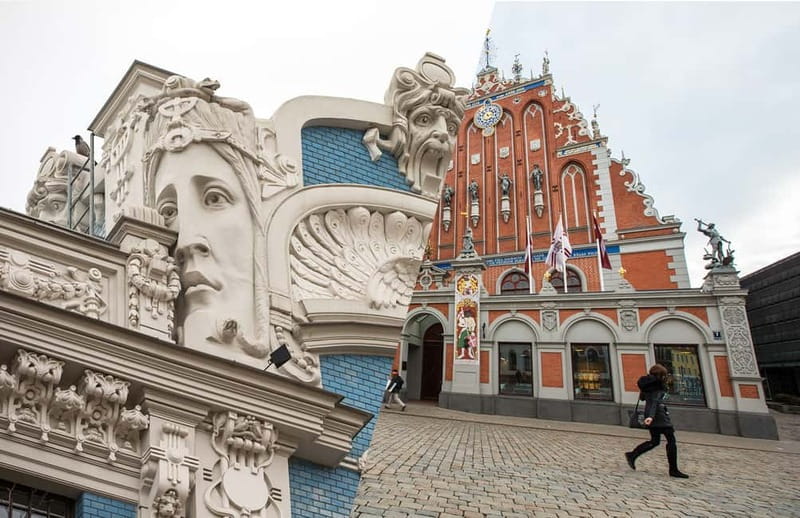 Riga's Old Center and Art Nouveau Tour - Discover the Spectacular Art Nouveau Architecture