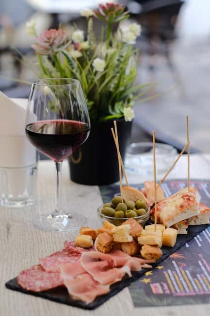 Rimini: Aperitivo & Street Food Tour Delights with a Local - Uncovering Rimini’s Aperitivo Tradition in the Heart of the City