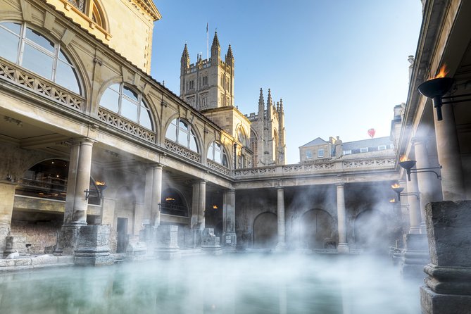 Roman Baths Entry and Walking Tour with Blue Badge Tour Guide - Exploring Bath’s Architectural Marvels