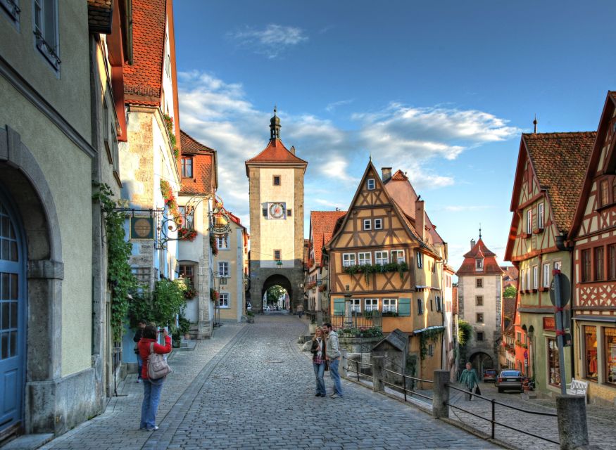 Romantic Road Ticket Würzburg - Rothenburg with Wine Tasting - Exploring Weikersheim Castle and Its Renaissance Charm