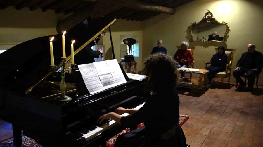 RomanticOpera concert in the artist's house on the hills and wine tasting - Comparing This Tour to Similar Experiences