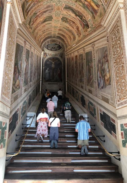 Rome: Basilica of St John Lateran & Holy Steps 1-Hour Tour - Exploring the Basilica of St John Lateran