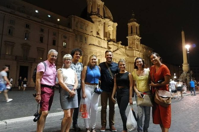 Rome by Night Walking tour Including Piazza Navona Pantheon and Trevi Fountain - Exploring Piazza Navona: Rome’s Living Room